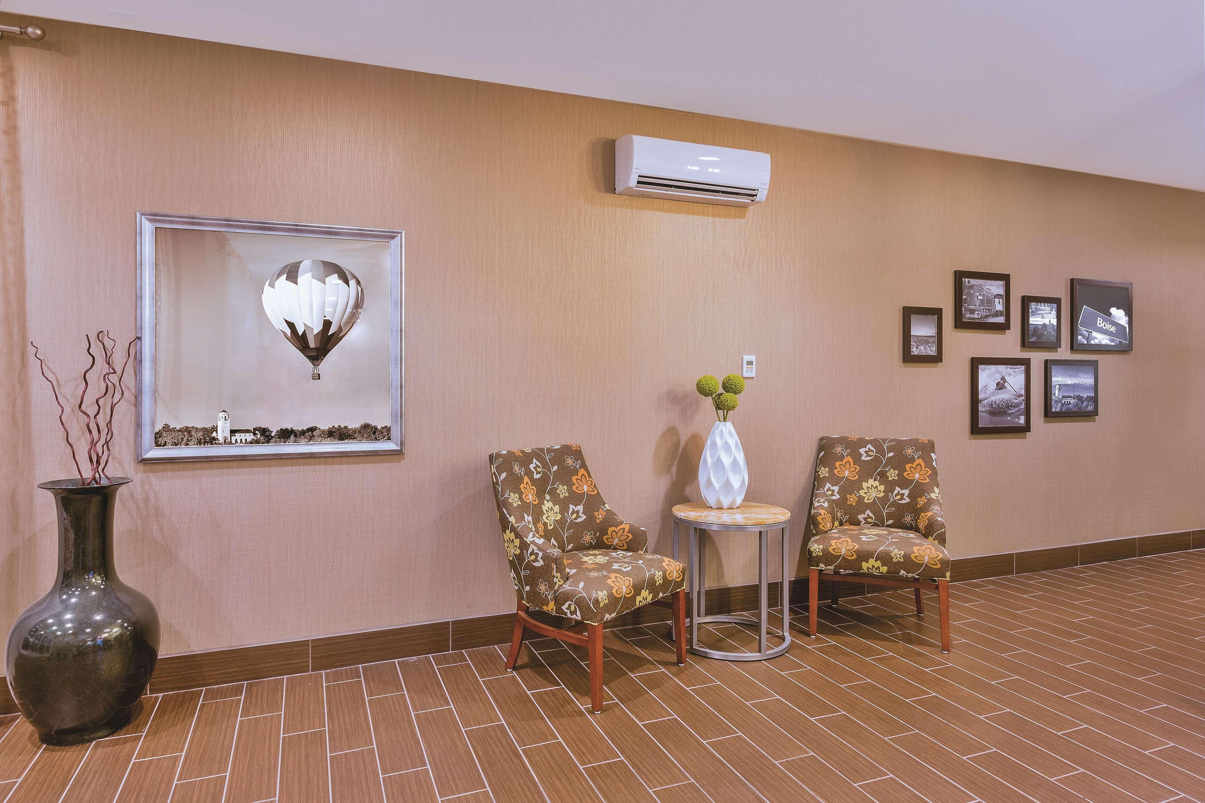 La Quinta By Wyndham Boise Airport Hotel Exterior photo